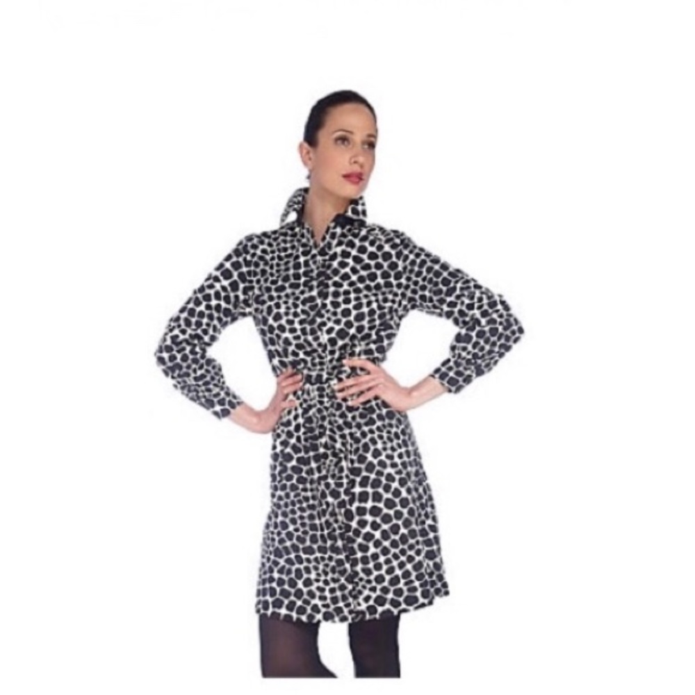 Isaac Mizrahi giraffe print shirt dress